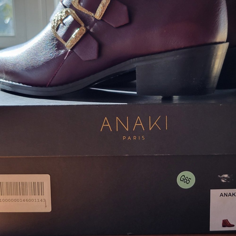 ANAKI ANKLE BOOTS SZ 8 (EU 38) LEATHER DEEP PURPLE BUCKLE BORDEAUX BOOTIE CATHIA